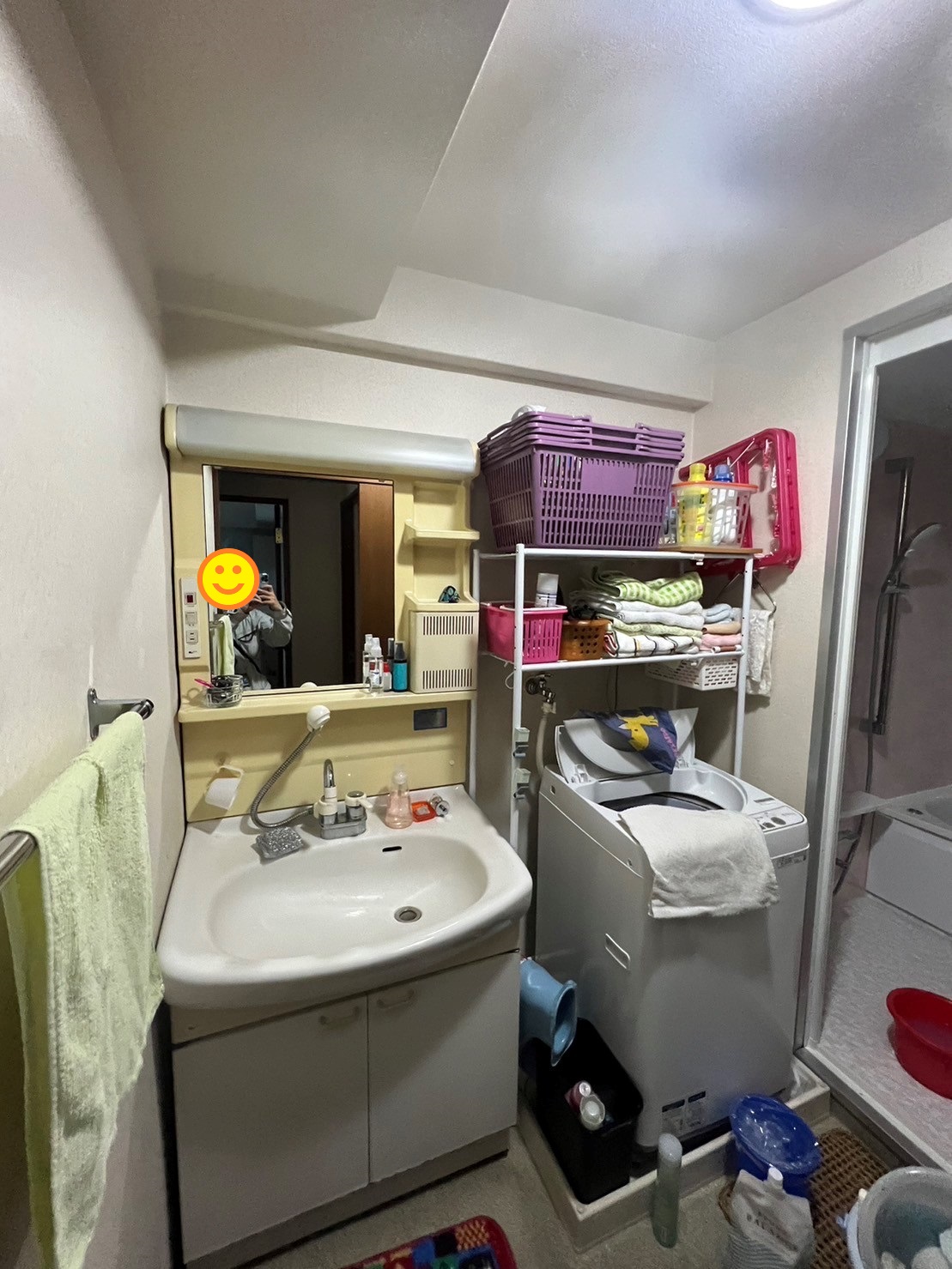 白さで明るさを増したトイレと洗面所